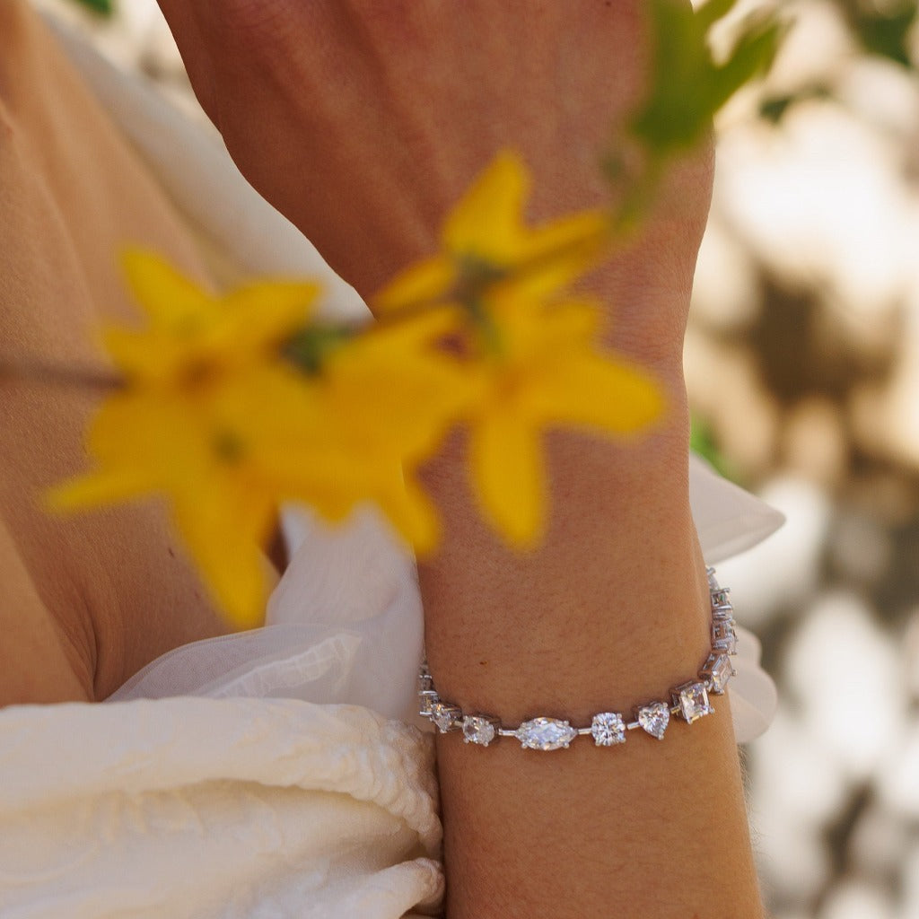 Pulsera de plata para novia Pamplona.