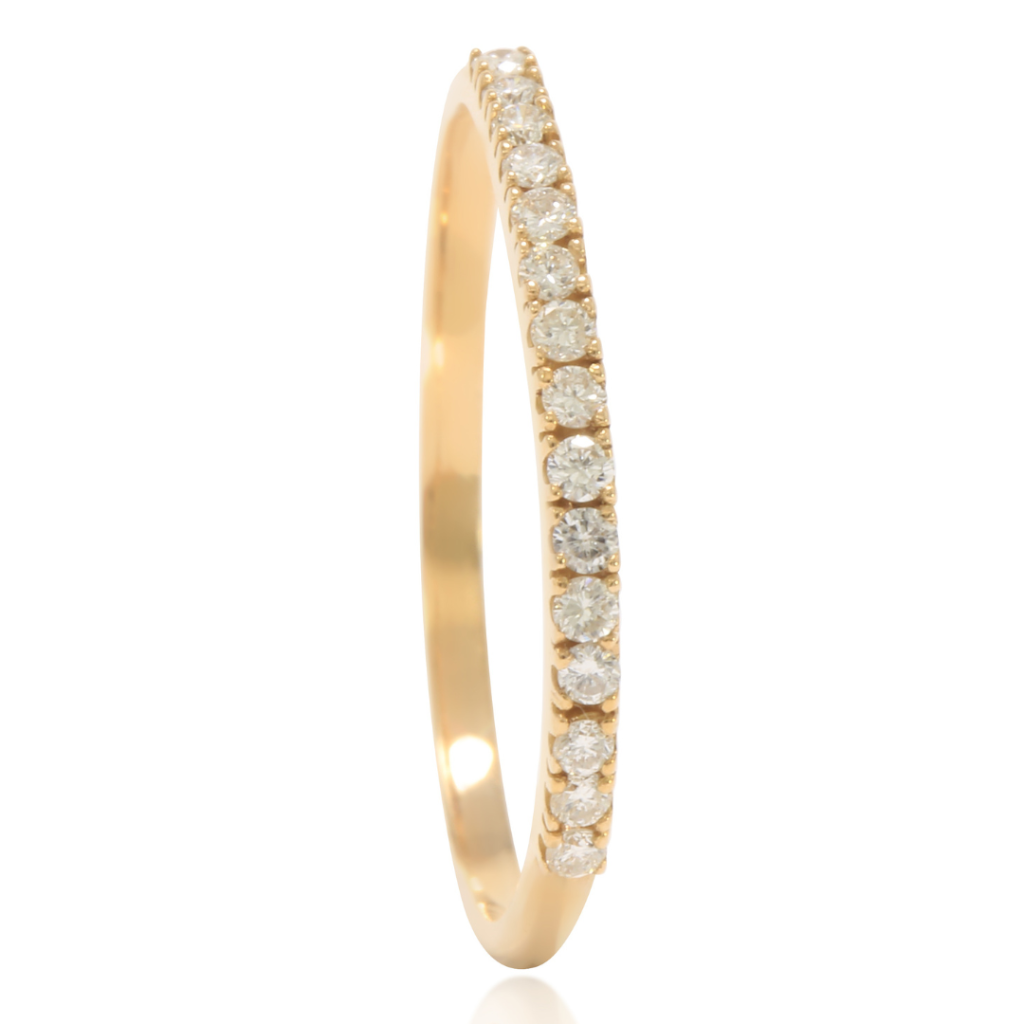 Anillo oro con diamantes