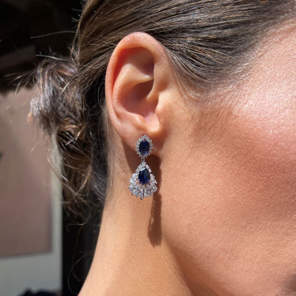 Pendientes colgantes de novia con circonitas de varios colores joyería en pamplona