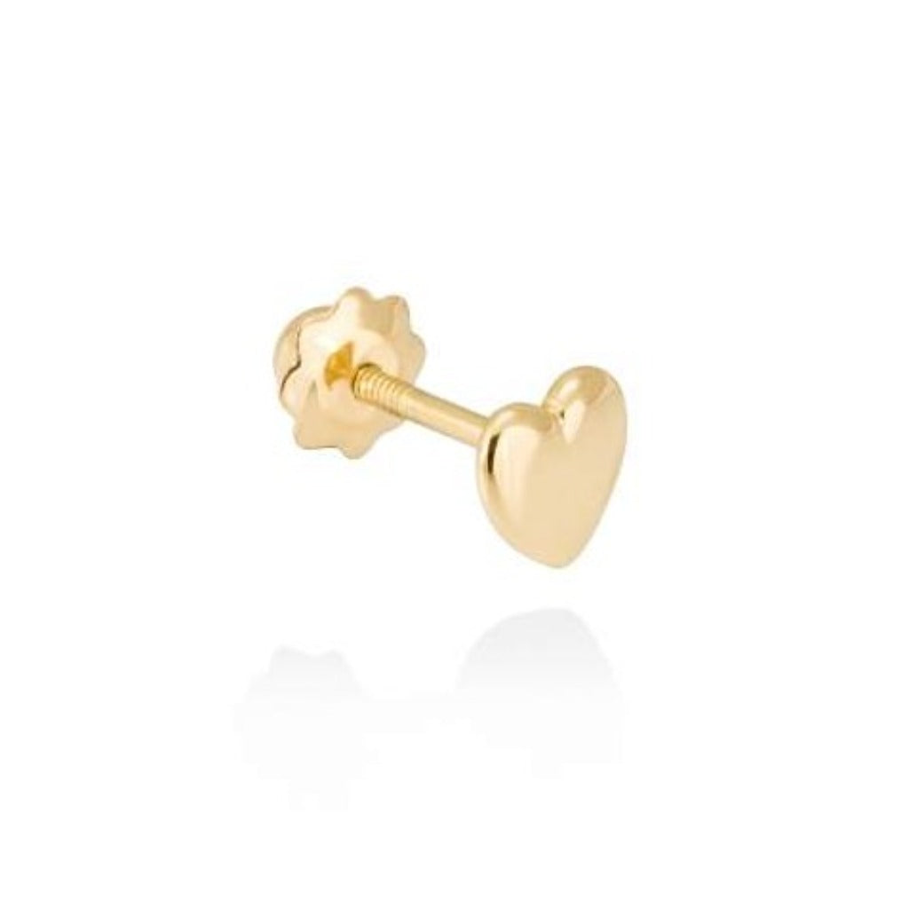 Piercing de oro amarillo de primera ley de 18 quilates con forma de corazón para oreja. Mide 1,5 cm. Colección de Marina García. 